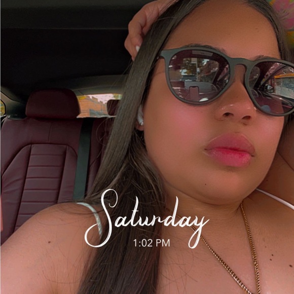 Meet your Posher, Natalie - Picture 1 of 1